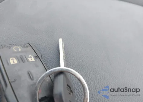 2015 Chevrolet Silverado 1500 1Lt from USA, damaged, VIN 3GCUKREC9FG423408